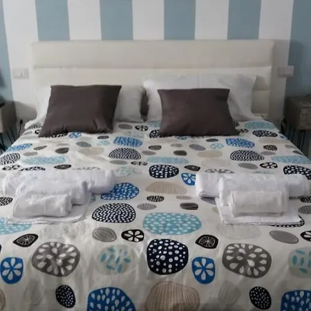 A Casa Dell'artista Bed & Breakfast *